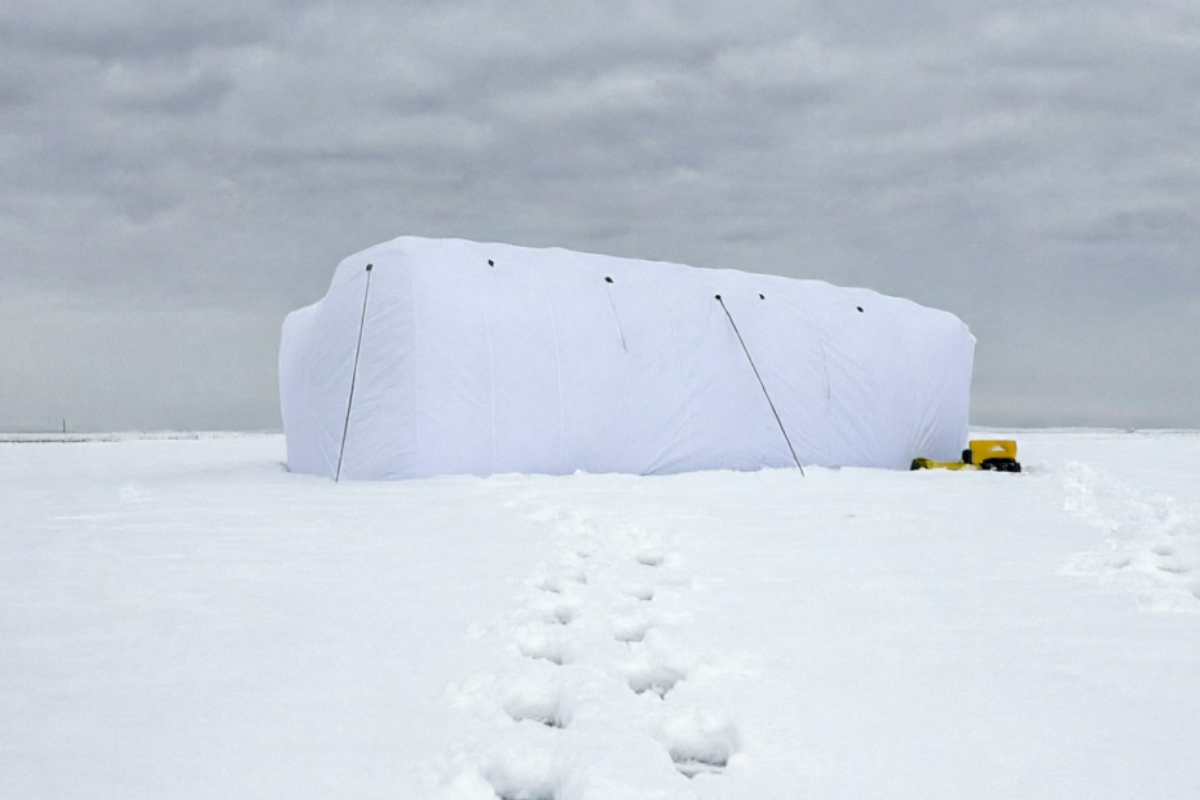 Бескаркасная палатка 15х9х6 м